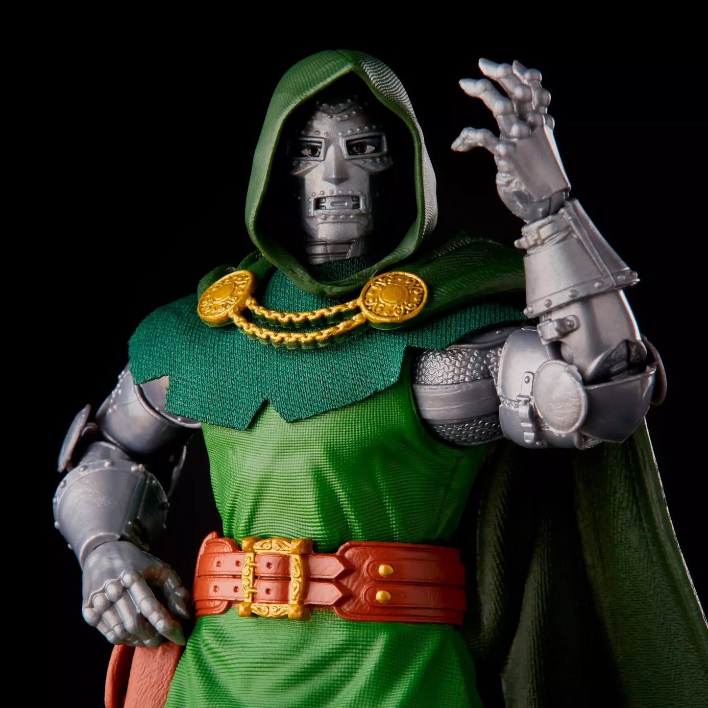 DR DOOM MARVEL LEGENDS VINTAGE COLLECTION