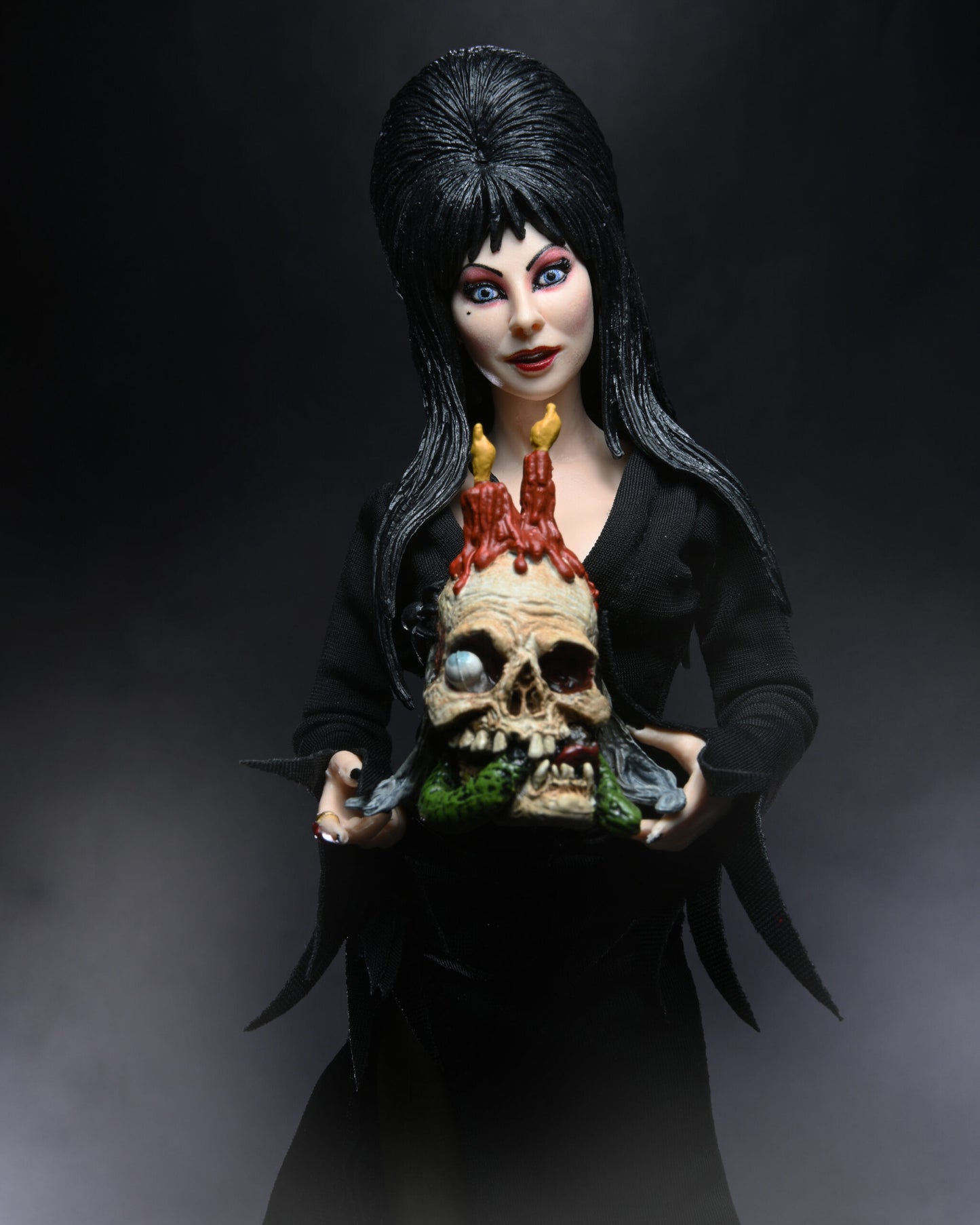 ELVIRA SEÑORA DE LA OSCURIDAD -NECA