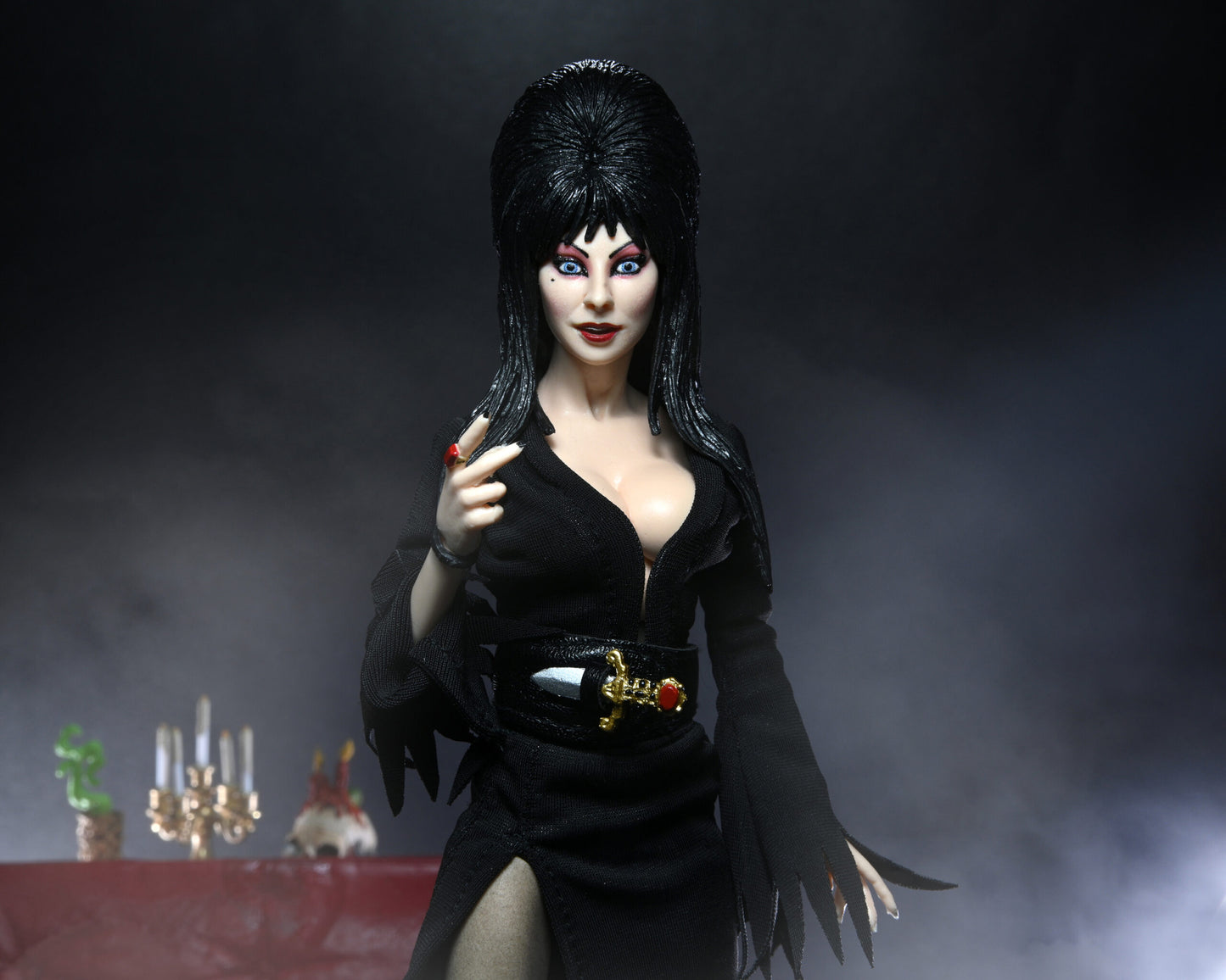 ELVIRA SEÑORA DE LA OSCURIDAD -NECA