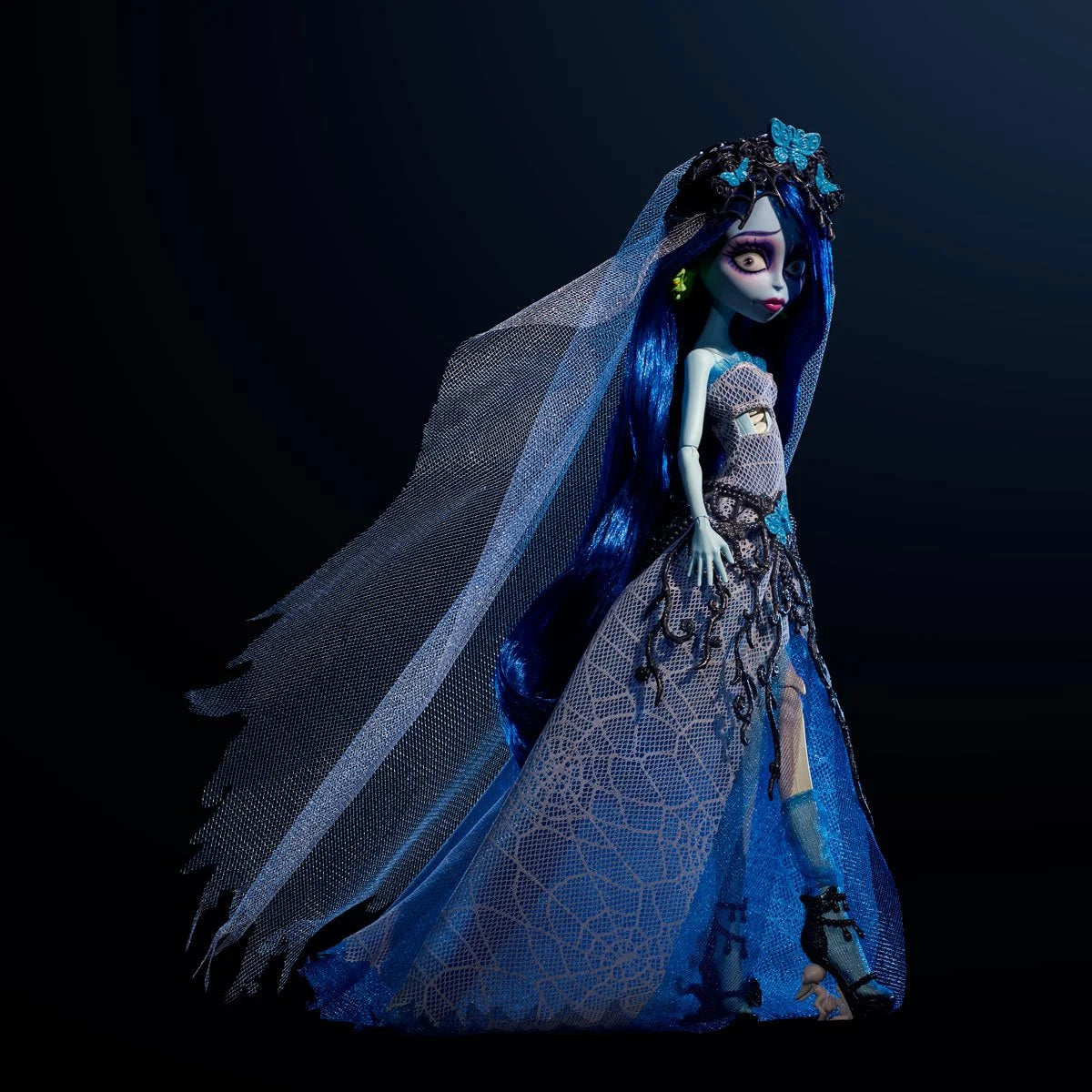 EMILY SKULLECTOR EL CADAVER DE LA NOVIA MONSTER HIGH