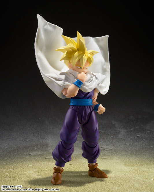 Figura Bandai - Super Saiyan Son Gohan The Warrior Who Surpassed Goku Sh (Dragon Ball) - Vista de perfil y caja