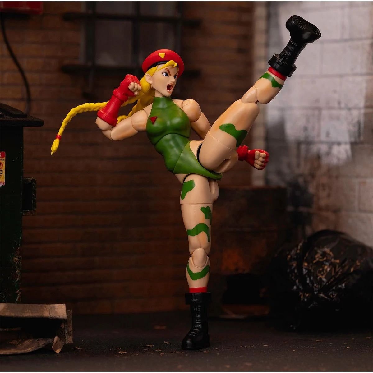 CAMMY ULTRA STREET FIGHTER II JADA TOYS