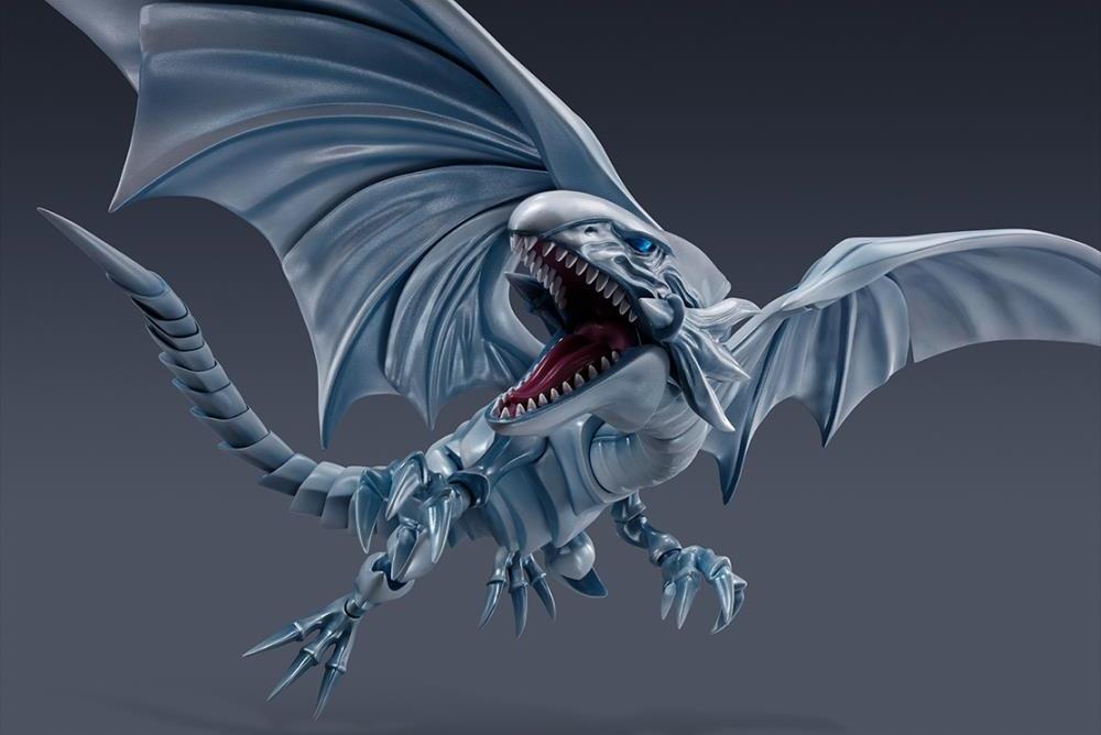 BLUE EYES WHITE DRAGON YU-GI-OH S.H. MONSTERARTS