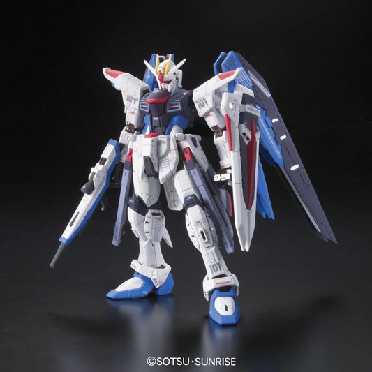 FREEDOM GUNDAM RG 1/144 MODEL KIT