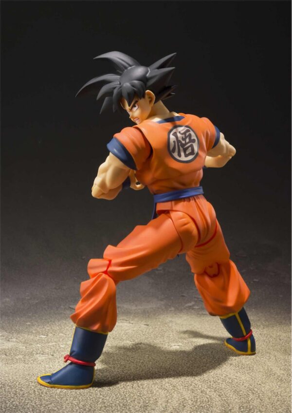 SON GOKU RAISED ON EARTH S.H. FIGUARTS