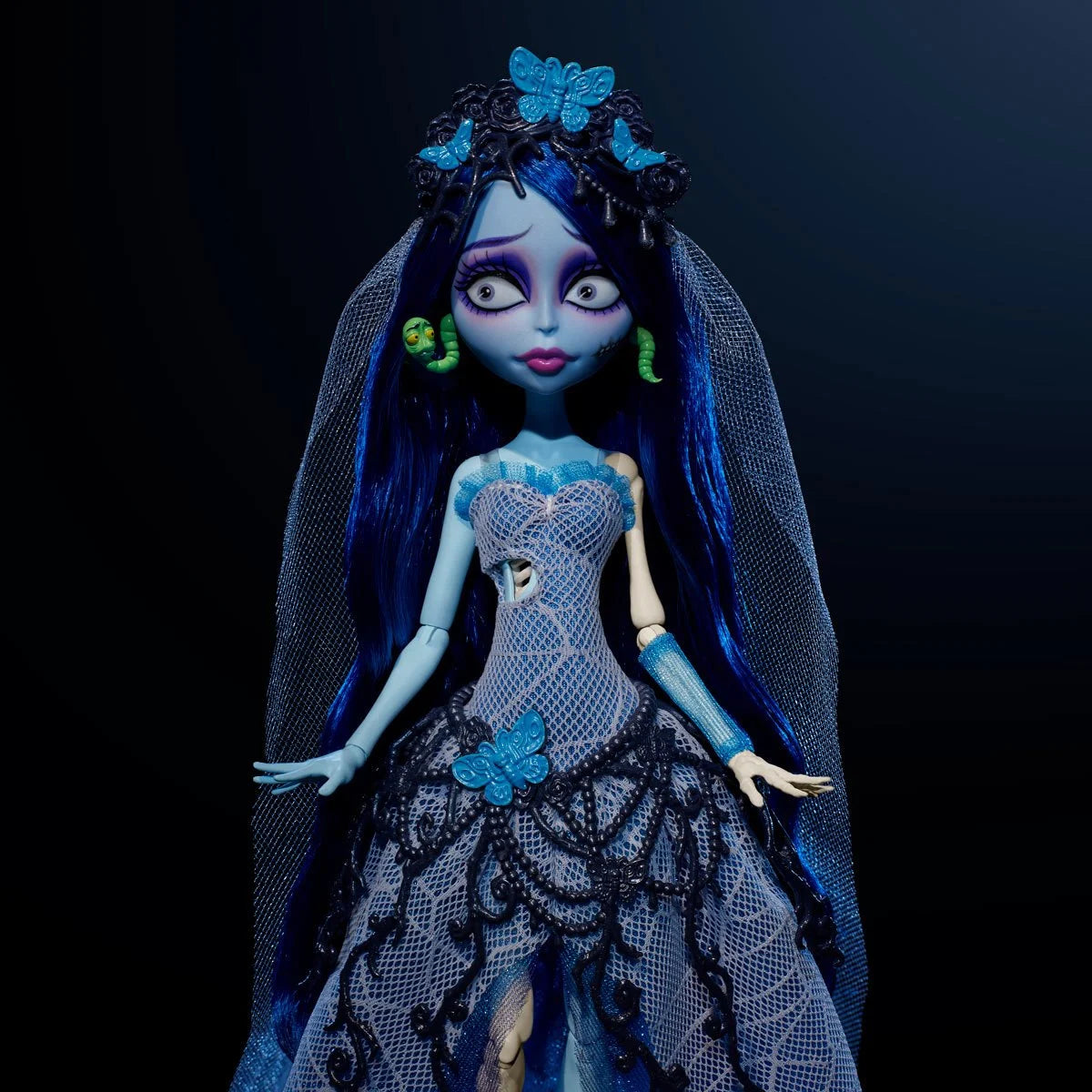 EMILY SKULLECTOR EL CADAVER DE LA NOVIA MONSTER HIGH