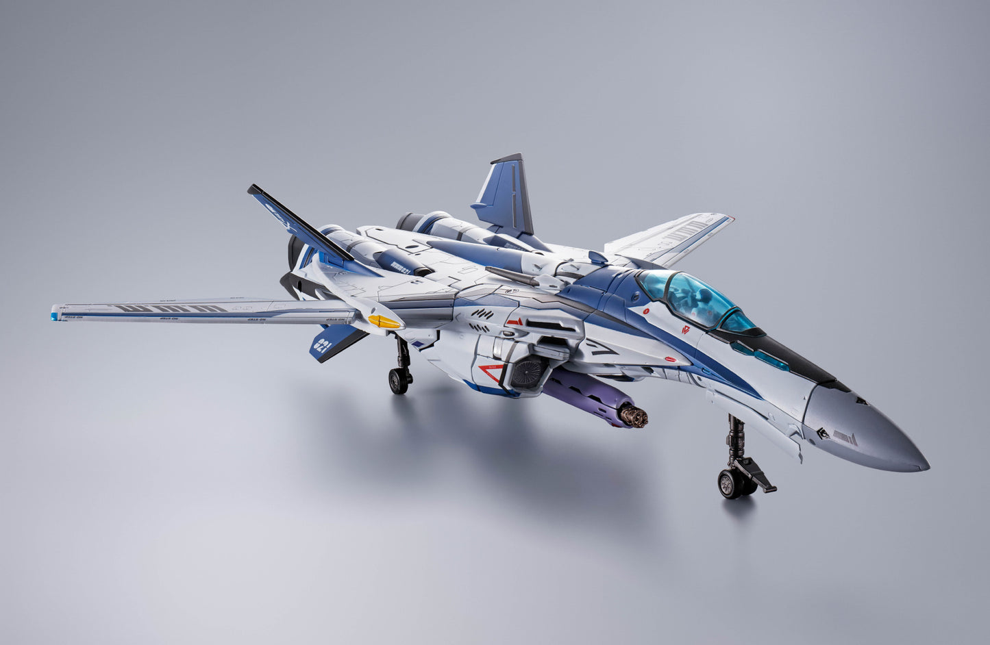 DX CHOGOKIN VF-25 Messiah Valkyrie Worldwide Anniv.