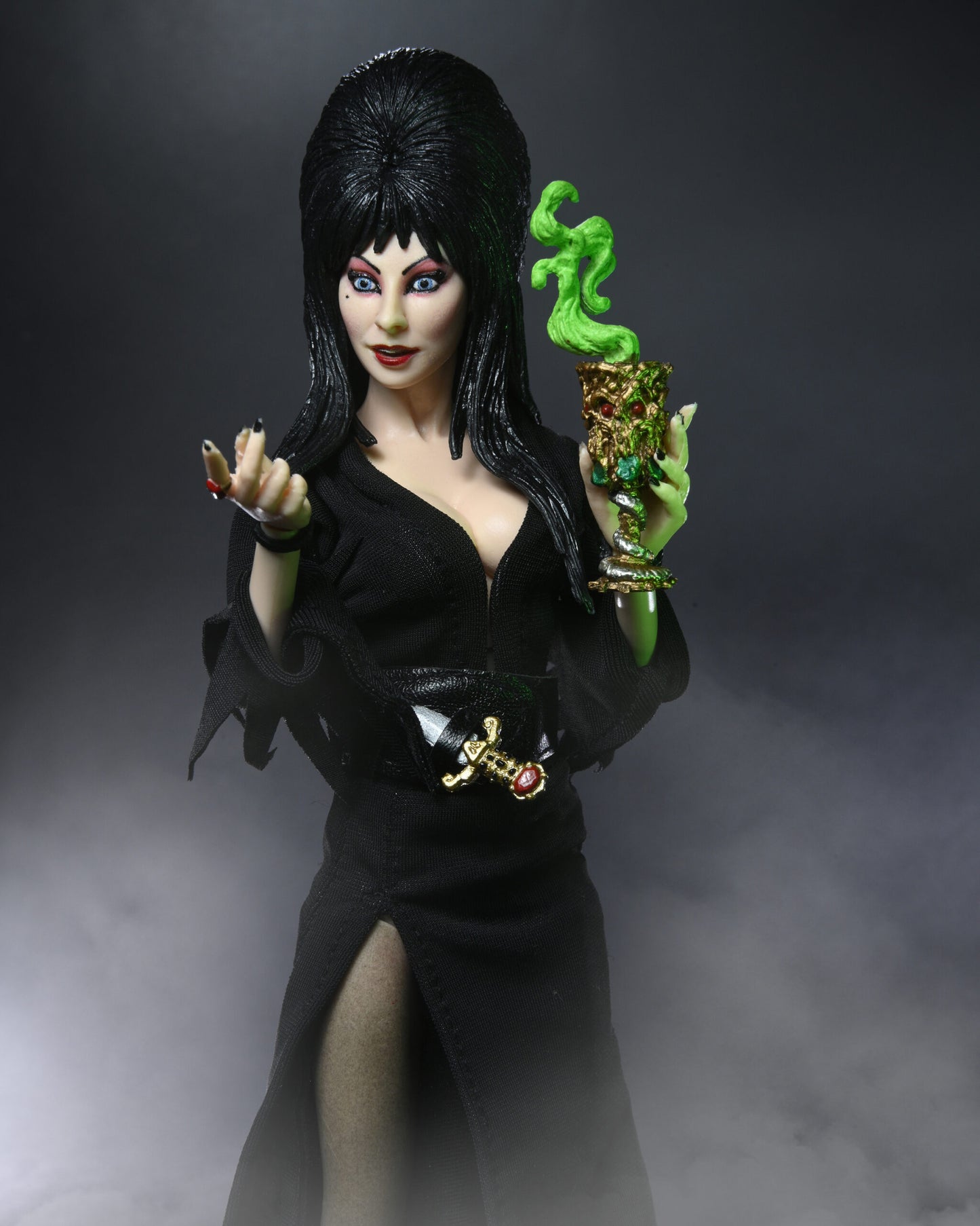 ELVIRA SEÑORA DE LA OSCURIDAD -NECA