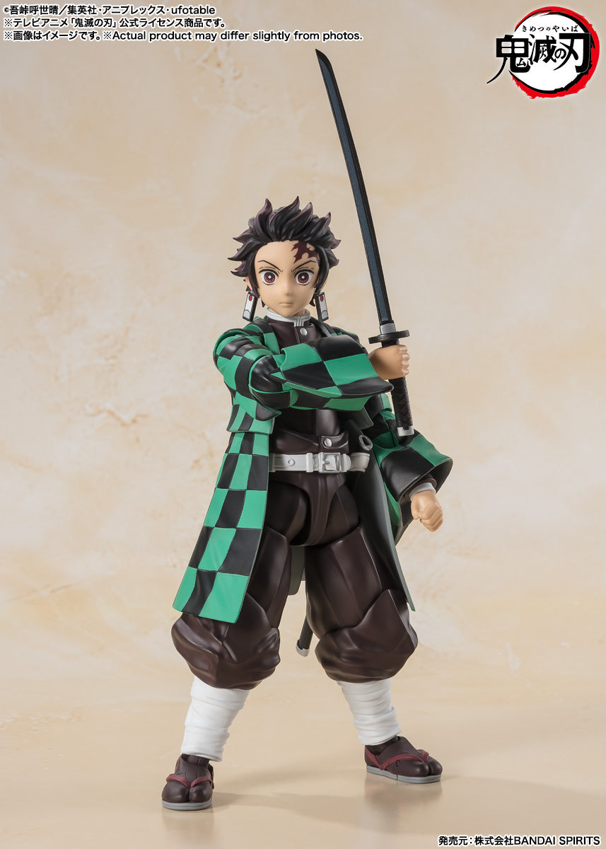 TANJIRO KAMADO DEMON SLAYER S.H. FIGUARTS