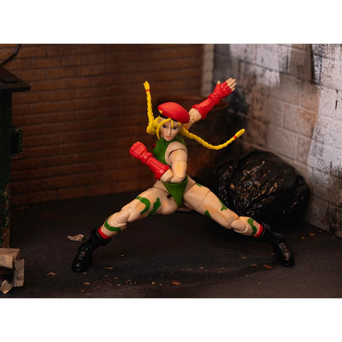 CAMMY ULTRA STREET FIGHTER II JADA TOYS
