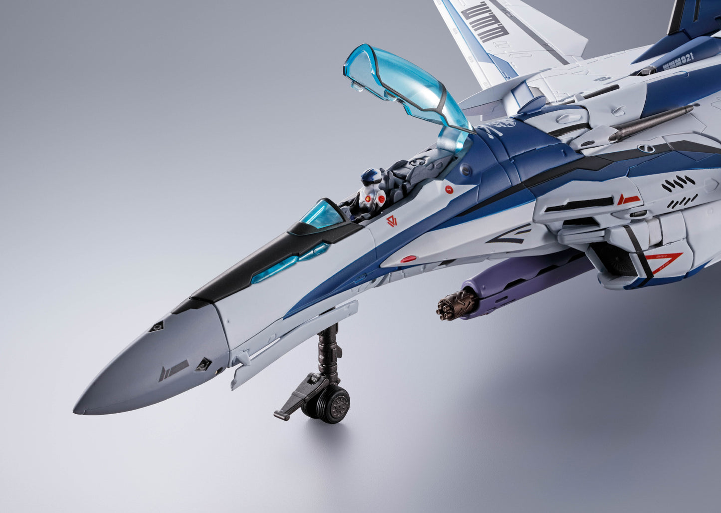 DX CHOGOKIN VF-25 Messiah Valkyrie Worldwide Anniv.