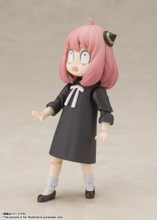 Figura Bandai S.H.Figuarts - Anya Forger Spy X Family - Vista de perfil y caja