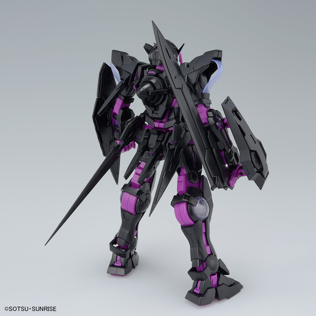 MG 1/100 GUNDAM EXIA (RECIRCULATION COLOR-NEON PURPLE)