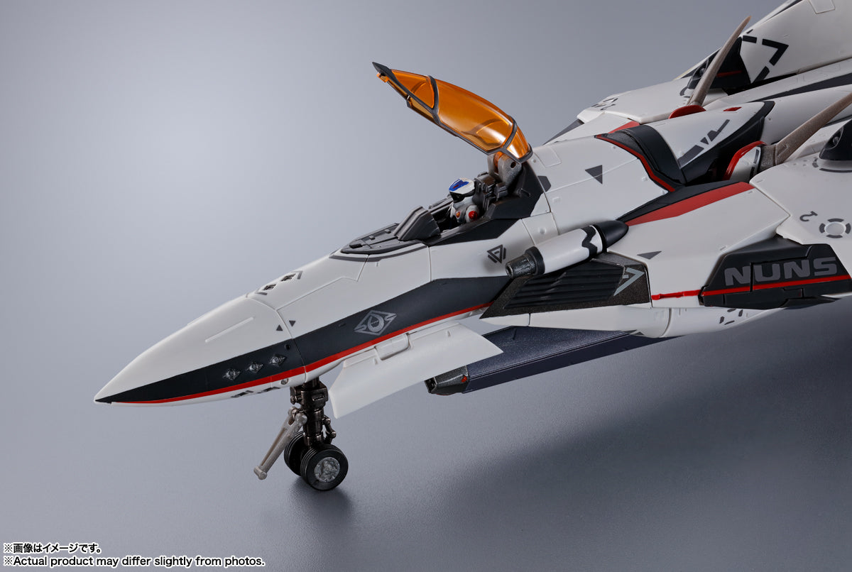VF-171EX Armored Nightmare Plus EX (Saotome Alto's) Macross Frontier DX CHOGOKIN